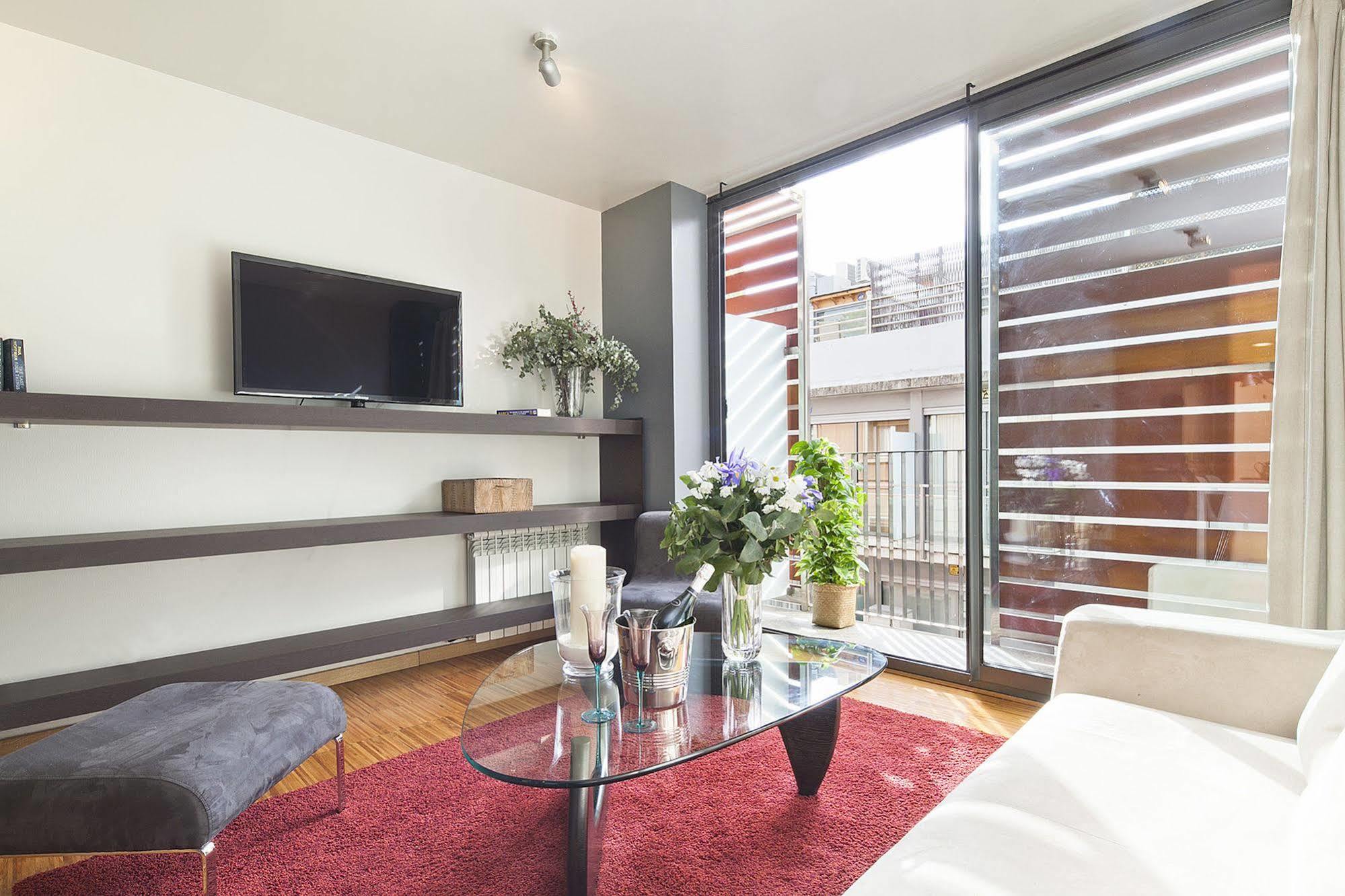 My Space Barcelona Park Gueell Apartments מראה חיצוני תמונה